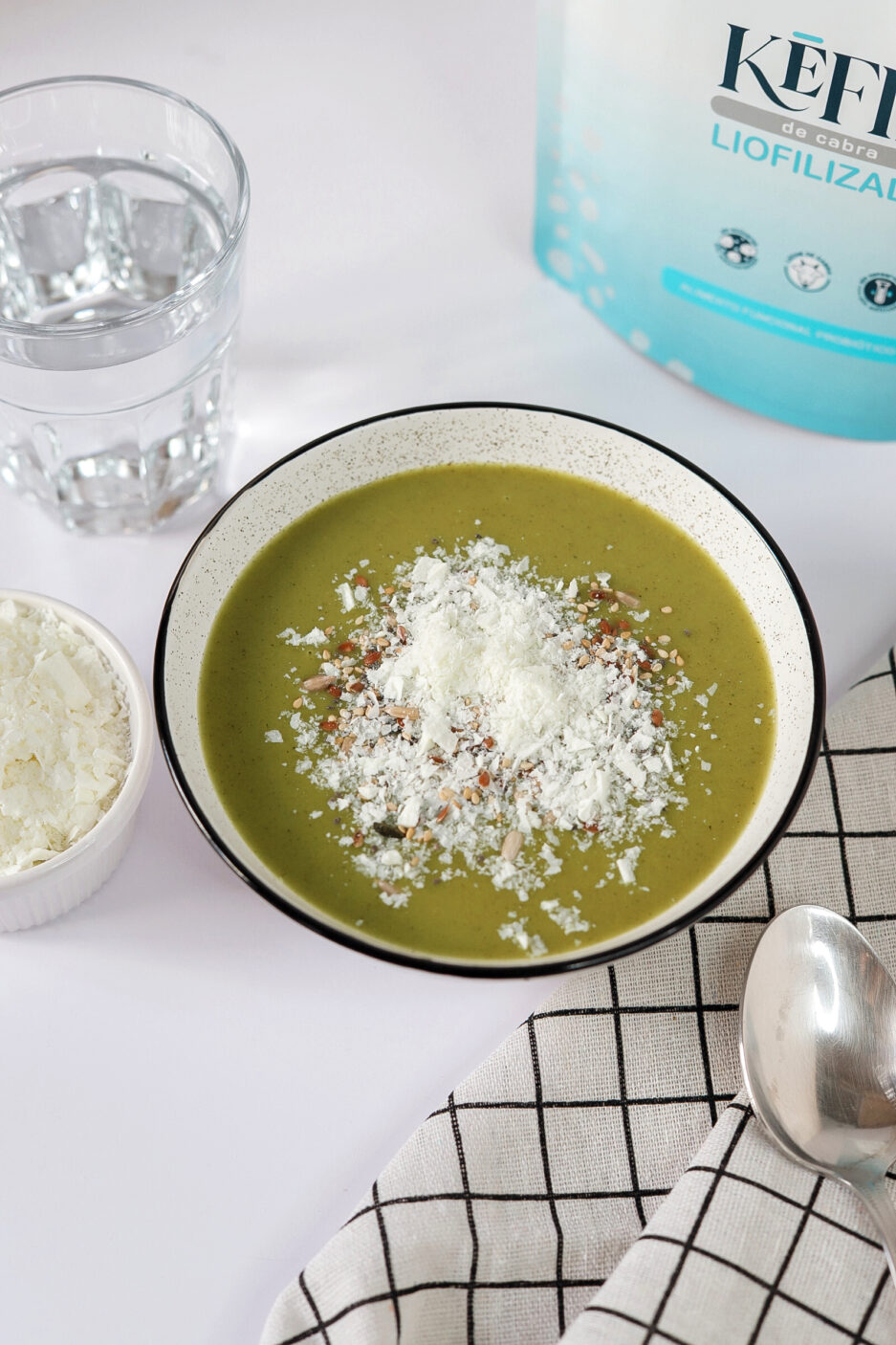 kefir liofilizado de biotikdry de aderezo en una crema
